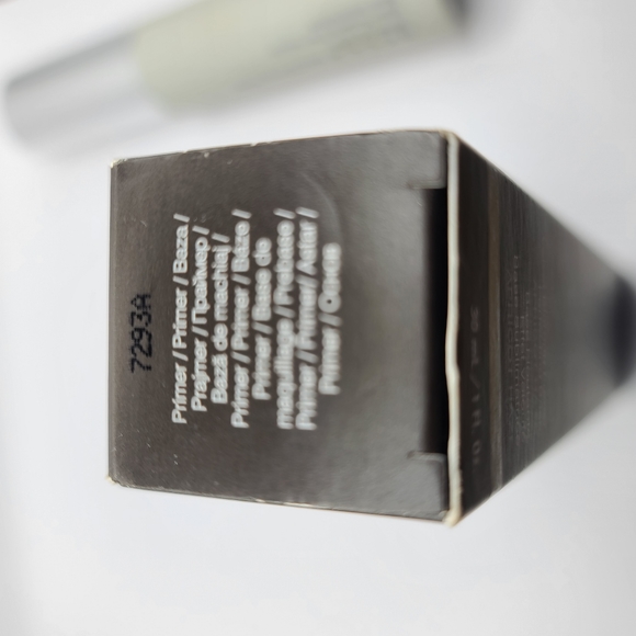 Becca Velvet Blurring Primer Perfecting Base In Apricot Haze - Picture 5 of 6